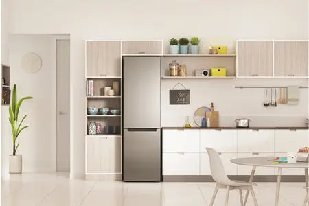 Réfrigérateur congélateur en bas Indesit INFC9TI22X